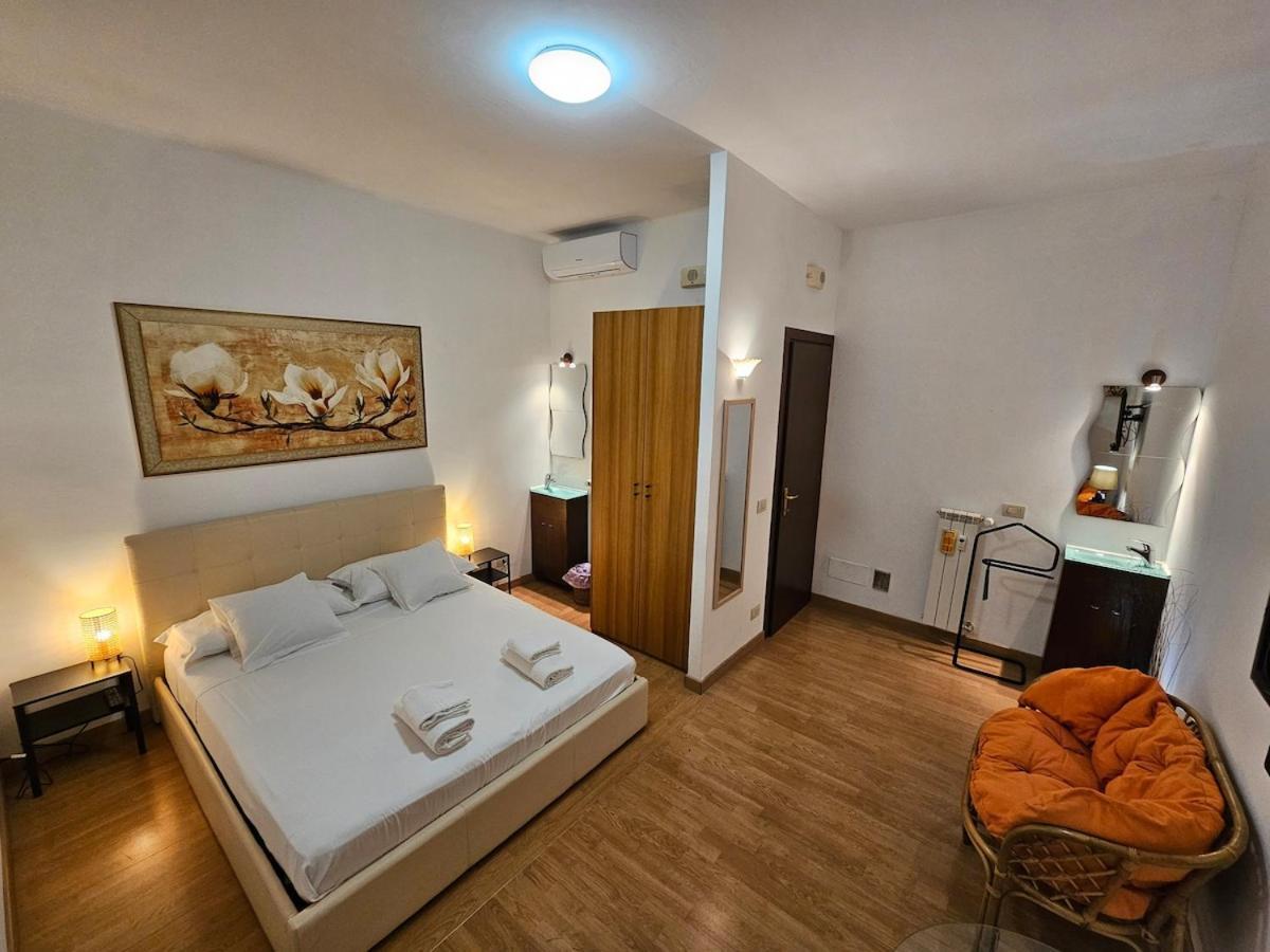 Private In * Roma